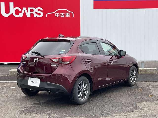 デミオ 13Sツーリング Lパッケージ 衝突軽減 純正ナビ バックカメラ クルコン アイドリングストップ 横滑り防止装置 障害物センサ- 車線逸脱警報 シートヒーター ドラレコ フルセグTV DVD再生 スマートキー LEDライト アルミ(3枚目)