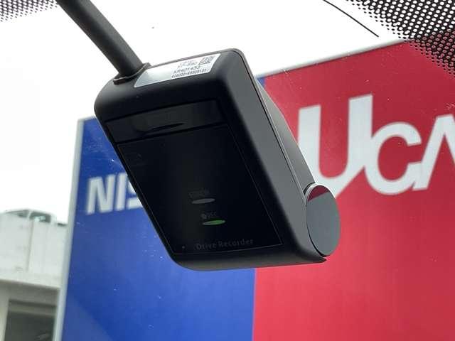 デミオ 13Sツーリング Lパッケージ 衝突軽減 純正ナビ バックカメラ クルコン アイドリングストップ 横滑り防止装置 障害物センサ- 車線逸脱警報 シートヒーター ドラレコ フルセグTV DVD再生 スマートキー LEDライト アルミ(15枚目)