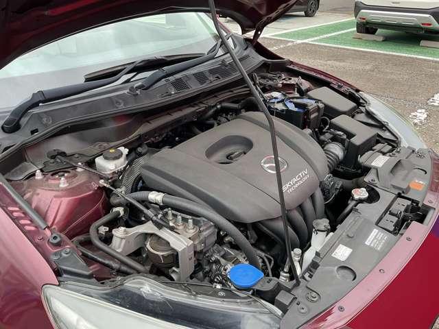 デミオ 13Sツーリング Lパッケージ 衝突軽減 純正ナビ バックカメラ クルコン アイドリングストップ 横滑り防止装置 障害物センサ- 車線逸脱警報 シートヒーター ドラレコ フルセグTV DVD再生 スマートキー LEDライト アルミ(18枚目)