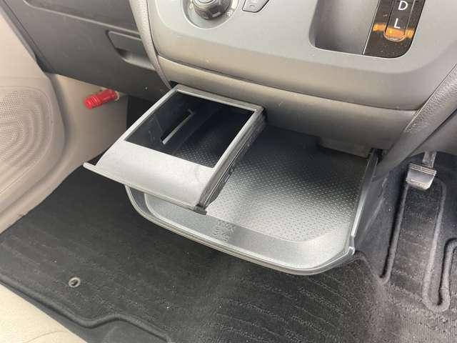 デイズ B 衝突軽減 ナビTV ワンオーナー キーレスキ- アイドリングストップ 横滑り防止装置 障害物センサー 車線逸脱警報 オートマチックハイビーム シートヒーター フルセグTV ワンオーナー(13枚目)