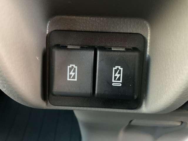 クリッパーバン ＤＸ　ＧＬパッケージ　４ＷＤ　衝突軽減　純正ＣＤ　キーレスキー　ワンオーナ－　アイドリングストップ　横滑り防止装置　障害物センサー　オートマチックハイビーム　両側スライドドア　ＬＥＤライト　前席パワーウィンドウ（9枚目）