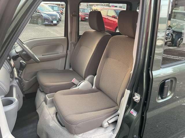 クリッパーバン ＤＸ　ＧＬパッケージ　４ＷＤ　衝突軽減　純正ＣＤ　キーレスキー　ワンオーナ－　アイドリングストップ　横滑り防止装置　障害物センサー　オートマチックハイビーム　両側スライドドア　ＬＥＤライト　前席パワーウィンドウ（14枚目）