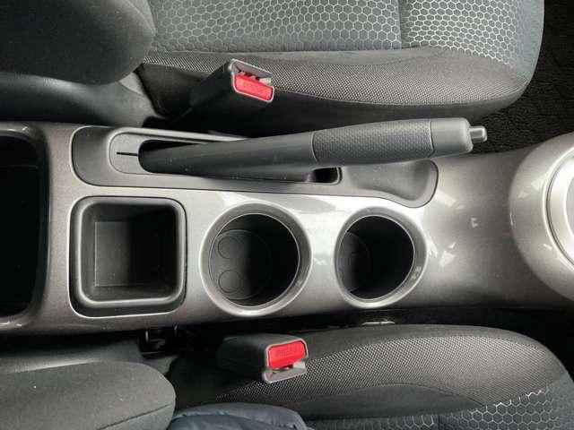 ジューク １５ＲＸ　Ｖセレクション　衝突軽減　ナビ　３６０°モニター　キセノン　ＥＴＣ　アイドリングストップ　横滑り防止装置　車線逸脱警報　オートマチックハイビーム　ドラレコ　フルセグ　ＤＶＤ再生　インテリキー　アルミ　オートエアコン（14枚目）