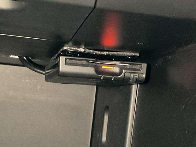 ジューク １５ＲＸ　Ｖセレクション　衝突軽減　ナビ　３６０°モニター　キセノン　ＥＴＣ　アイドリングストップ　横滑り防止装置　車線逸脱警報　オートマチックハイビーム　ドラレコ　フルセグ　ＤＶＤ再生　インテリキー　アルミ　オートエアコン（16枚目）