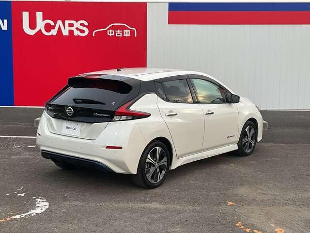 リーフ Ｘ　プロパイロット　メーカーナビ　バックカメラ　障害物センサー　車線逸脱警報　シートヒーター　ドライブレコーダー　フルセグＴＶ　ＤＶＤ再生　インテリキー　ＬＥＤライト　ＥＴＣ　純正アルミ　横滑り防止装置（5枚目）