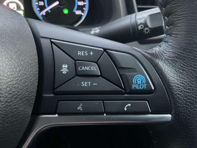 リーフ Ｘ　プロパイロット　メーカーナビ　バックカメラ　障害物センサー　車線逸脱警報　シートヒーター　ドライブレコーダー　フルセグＴＶ　ＤＶＤ再生　インテリキー　ＬＥＤライト　ＥＴＣ　純正アルミ　横滑り防止装置（7枚目）