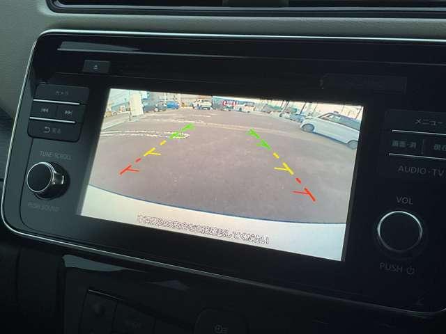 リーフ Ｘ　プロパイロット　メーカーナビ　バックカメラ　障害物センサー　車線逸脱警報　シートヒーター　ドライブレコーダー　フルセグＴＶ　ＤＶＤ再生　インテリキー　ＬＥＤライト　ＥＴＣ　純正アルミ　横滑り防止装置（9枚目）