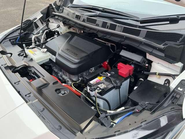 リーフ Ｘ　プロパイロット　メーカーナビ　バックカメラ　障害物センサー　車線逸脱警報　シートヒーター　ドライブレコーダー　フルセグＴＶ　ＤＶＤ再生　インテリキー　ＬＥＤライト　ＥＴＣ　純正アルミ　横滑り防止装置（16枚目）