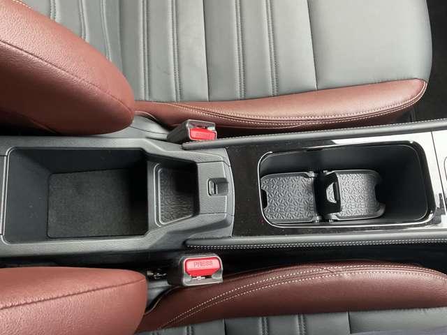 キックス Ｘ　ツートーンインテリアエディション　社用車ＵＰ　プロパイロット　ワイドナビＴＶ　ＥＴＣ　エマージェンシーブレーキ　アラウンドビューモニター　障害物センサー　スマートミラー　シートヒーター　ドラレコ　インテリキー　ＬＥＤライト　ＤＶＤ再生（14枚目）