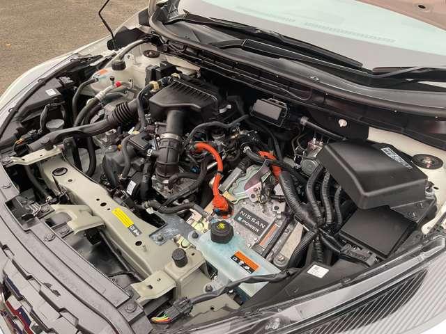 キックス Ｘ　ツートーンインテリアエディション　社用車ＵＰ　プロパイロット　ワイドナビＴＶ　ＥＴＣ　エマージェンシーブレーキ　アラウンドビューモニター　障害物センサー　スマートミラー　シートヒーター　ドラレコ　インテリキー　ＬＥＤライト　ＤＶＤ再生（19枚目）