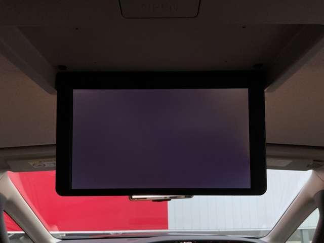 セレナ ｅ－パワー　ハイウェイスターＶ　プロパイロット　ワイドナビＴＶ　後席モニター　エマージェンシーブレーキ　アラウンドビューモニター　障害物センサー　スマートミラー　ドラレコ　ＥＴＣ　ワンオーナー　両側電動スライドドア　ＬＥＤライト（18枚目）