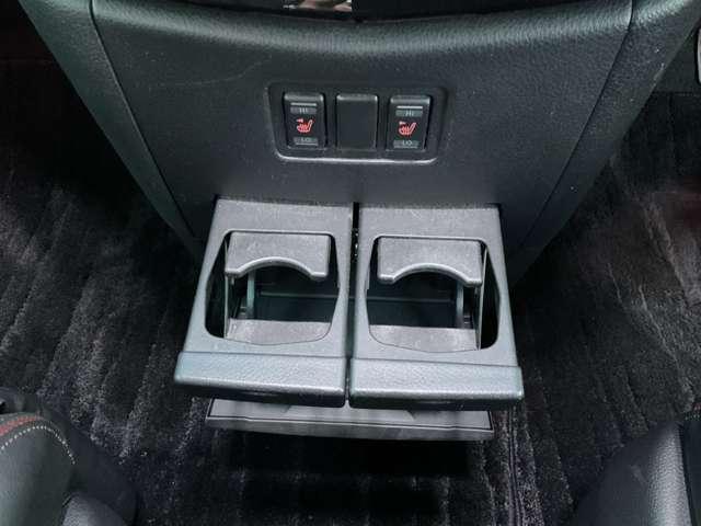 エルグランド ２５０ハイウェイスタープレミアムアーバンクロム　後期　衝突軽減　ワイドナビ　後席モニタ－　クルコン　アラウンドビューモニター　障害物センサー　シートヒーター　ドラレコ　フルセグＴＶ　ＥＴＣ　電動シート　オットマン　両側電動スライドドア　ワンオーナ－（17枚目）