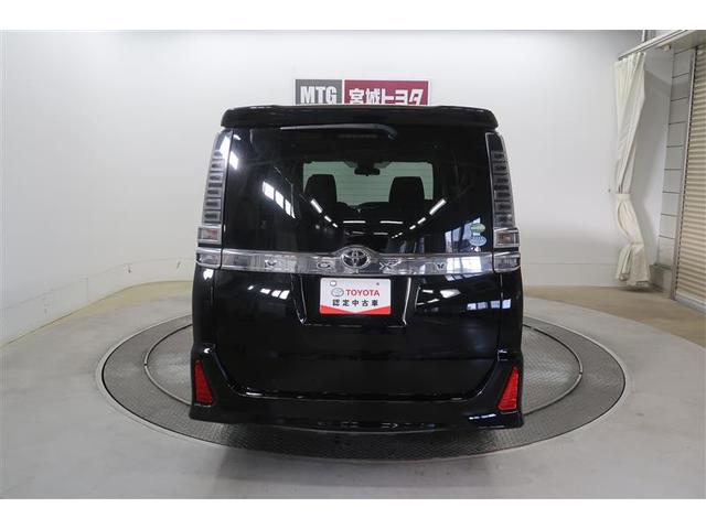 ヴォクシー ＺＳ　煌　フルセグ　メモリーナビ　ＤＶＤ再生　後席モニター　バックカメラ　衝突被害軽減システム　ＥＴＣ　両側電動スライド　ＬＥＤヘッドランプ　ウオークスルー　乗車定員７人　３列シート　ワンオーナー　フルエアロ（12枚目）