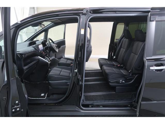 ヴォクシー ＺＳ　煌　フルセグ　メモリーナビ　ＤＶＤ再生　後席モニター　バックカメラ　衝突被害軽減システム　ＥＴＣ　両側電動スライド　ＬＥＤヘッドランプ　ウオークスルー　乗車定員７人　３列シート　ワンオーナー　フルエアロ（15枚目）