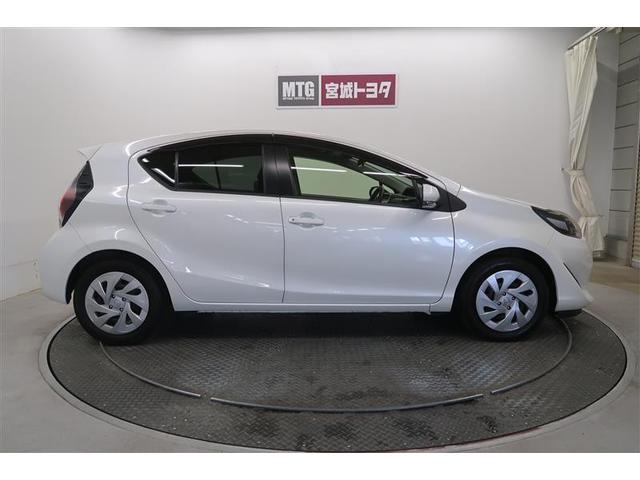 アクア Ｇ　フルセグ　メモリーナビ　ＤＶＤ再生　バックカメラ　衝突被害軽減システム　ＥＴＣ　ドラレコ　ＬＥＤヘッドランプ　ワンオーナー　記録簿（9枚目）