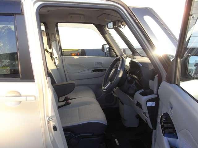ルークス ６６０　Ｘ　４ＷＤ　・メーカーＯＰ　プラズリヤシーリングファン（19枚目）