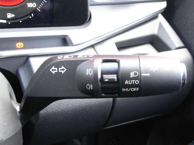 オーラ １．２　Ｇ　・試乗車ＵＰ　・メーカーＯＰ　ＮＣナビシステム（18枚目）