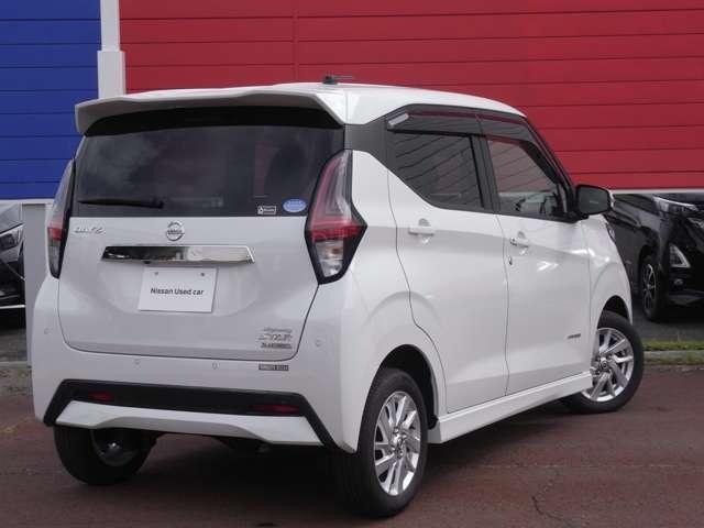 デイズ ６６０　ハイウェイスターＸ　４ＷＤ　・メーカーＯＰ　インテリジェント　アラウ（2枚目）