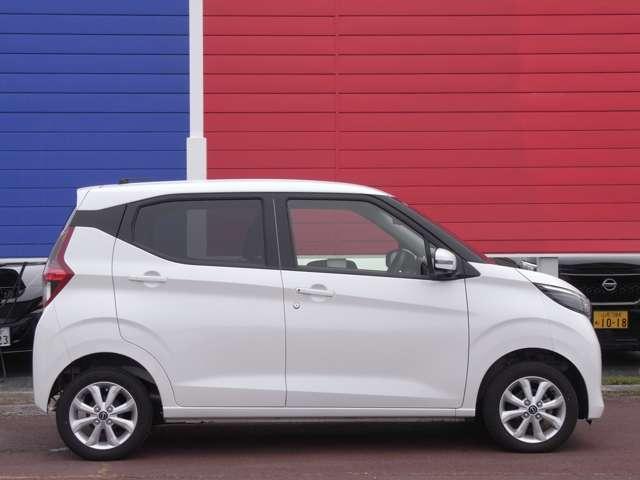 デイズ 660 X 4WD ・試乗車UP ・メーカーOP インテリジェン(8枚目)