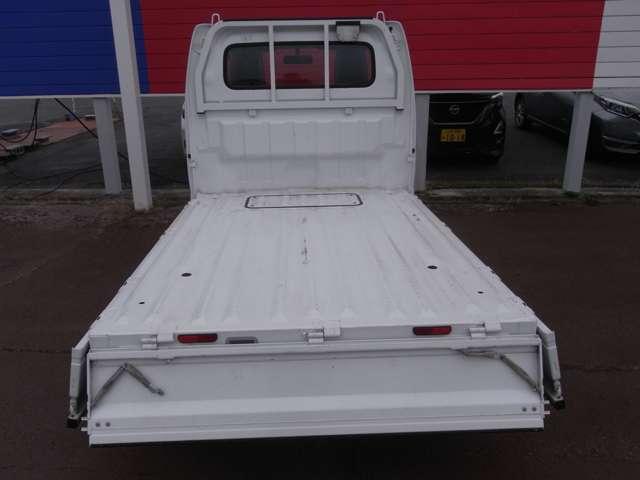 NT100クリッパートラック 660 DX 4WD ・ディーラーOP(10枚目)