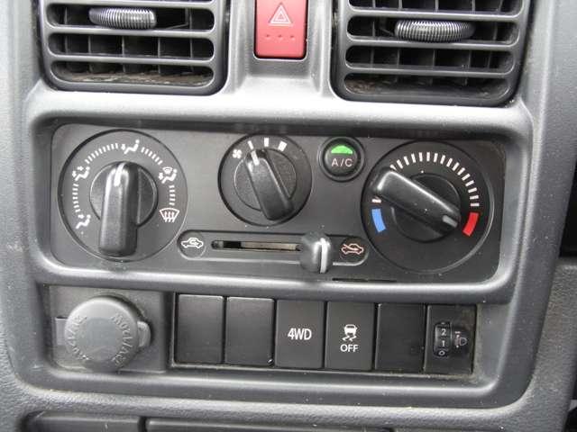 NT100クリッパートラック 660 DX 4WD ・ディーラーOP(15枚目)