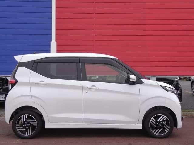 デイズ ６６０　ハイウェイスターＸ　プロパイロット　エディション　４ＷＤ　・ディーラーＯＰ　純正９インチ大型ナビ（8枚目）