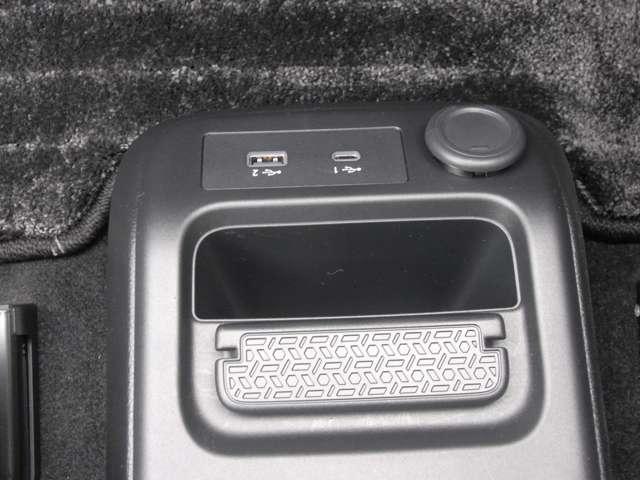 アリア B9 e-4ORCE 4WD ・試乗車UP ・メーカーOP(37枚目)