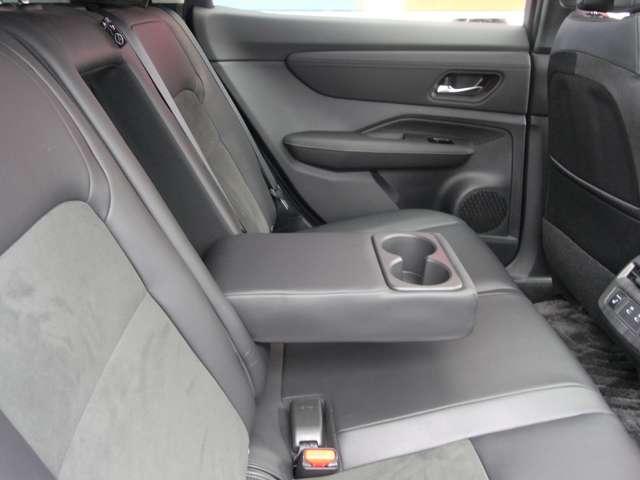 アリア B9 e-4ORCE 4WD ・試乗車UP ・メーカーOP(48枚目)