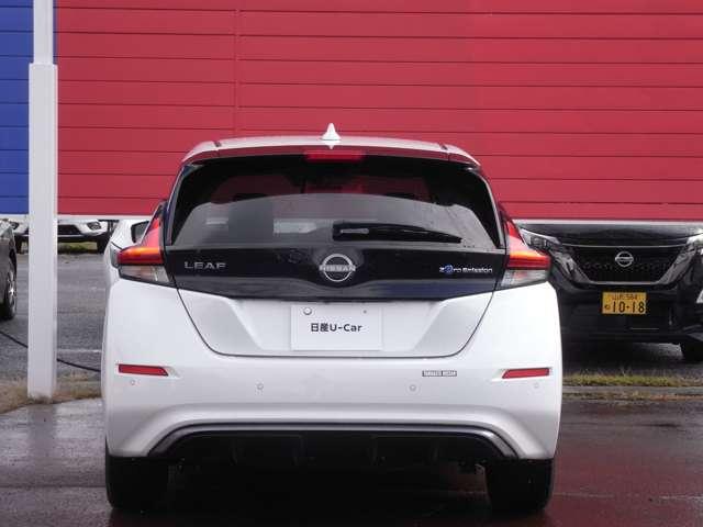 リーフ e+ X ・試乗車UP ・メーカーOP(9枚目)