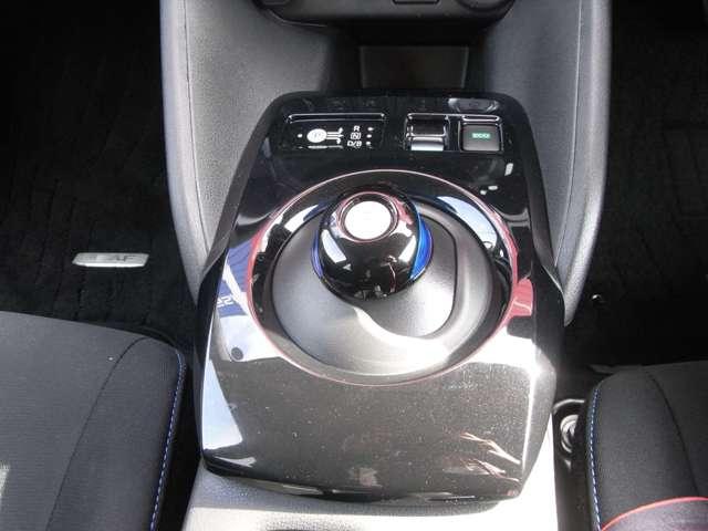 リーフ e+ X ・試乗車UP ・メーカーOP(14枚目)