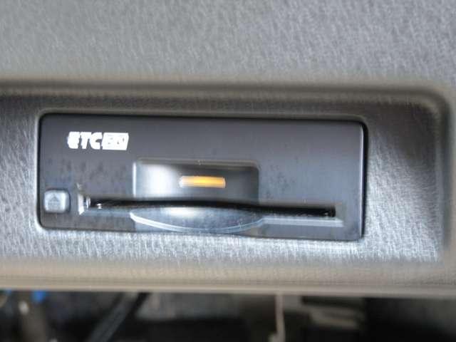 ＥＴＣ２．０載器！高速道路の利用がますます快適になりますね！ＩＣの出入り情報だけでなく、経路情報の把握が可能。また一時退出した場合でも２時間以内に再進入した場合には　高速を降りずに利用した料金のままで