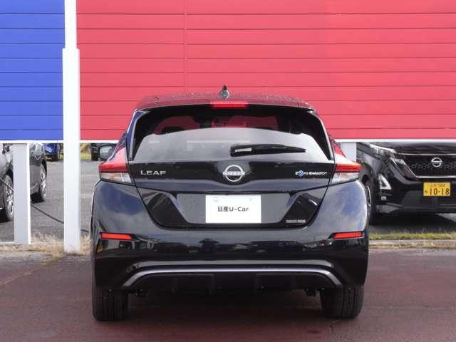 リーフ ｅ＋　Ｘ　・試乗車ＵＰ　・メーカーＯＰ（9枚目）