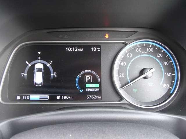 リーフ ｅ＋　Ｘ　・試乗車ＵＰ　・メーカーＯＰ（11枚目）