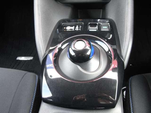 リーフ ｅ＋　Ｘ　・試乗車ＵＰ　・メーカーＯＰ（14枚目）