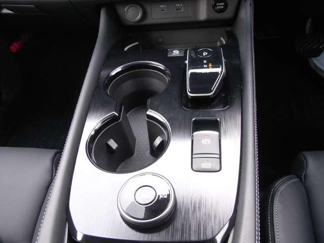 エクストレイル １．５　Ｇ　ｅ－４ＯＲＣＥ　４ＷＤ　・社有車ＵＰ　・メーカーＯＰ（14枚目）