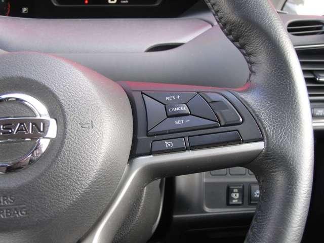 セレナ ２．０　ハイウェイスター　ＶセレクションＩＩ　・ディーラーＯＰ（13枚目）