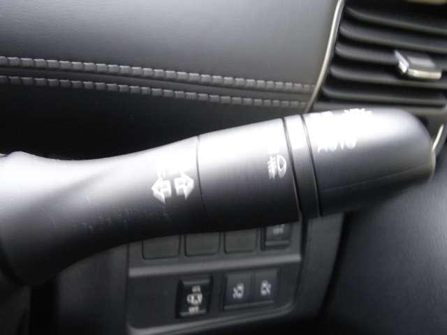 セレナ ２．０　ハイウェイスター　ＶセレクションＩＩ　・ディーラーＯＰ（15枚目）