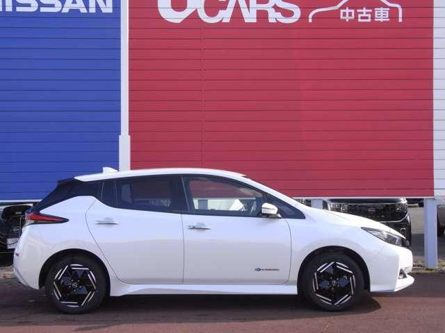 リーフ ｅ＋　Ｘ　・試乗車ＵＰ　・メーカーＯＰ（8枚目）