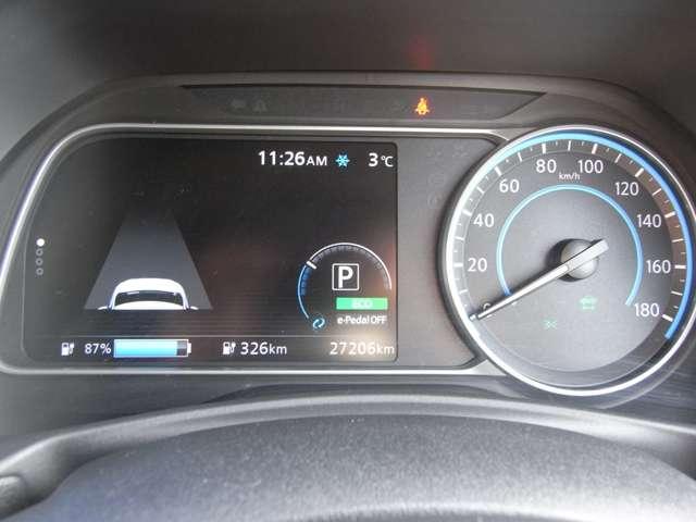 リーフ ｅ＋　Ｘ　・試乗車ＵＰ　・メーカーＯＰ（11枚目）