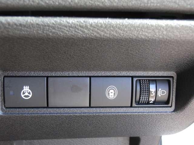 ノート 1.2S FOUR 4WD ・試乗車UP ・メーカーOP(16枚目)