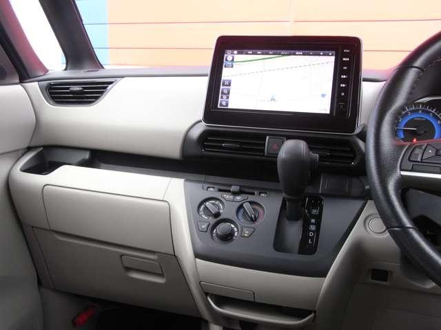 �㎿�ȑf�ށA�������k���ȑ��荞�݁B�S���f�B�e�[�������Â��Ă��܂��B�܂��A�R�ێd�l�̃q�[�^�[�t�{�v���X�e�A�����O�ƍR�ێd�l�̃V�[�g�i�q�[�^�[�t�j���A�N���[���ŉ��K�Ȏԓ���ۂ��܂��B