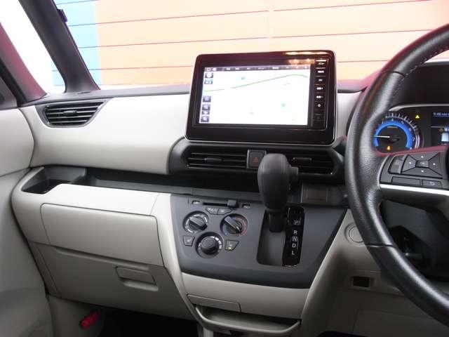 �㎿�ȑf�ށA�������k���ȑ��荞�݁B�S���f�B�e�[�������Â��Ă��܂��B�܂��A�R�ێd�l�̃q�[�^�[�t�{�v���X�e�A�����O�ƍR�ێd�l�̃V�[�g�i�q�[�^�[�t�j���A�N���[���ŉ��K�Ȏԓ���ۂ��܂��B