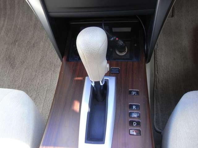 �����₷���V�t�g���o�[�ł��B���s���\�ƒ�R��𗼗�����G�N�X�g���j�b�N�b�u�s���̗p���Ă��܂��B