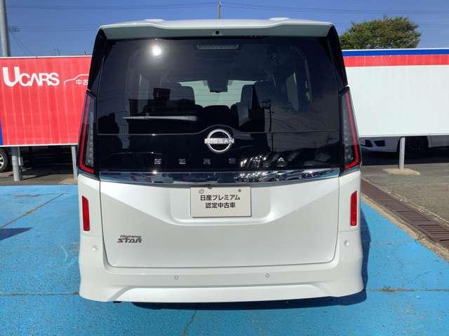 セレナ ２．０　ハイウェイスターＶ　４ＷＤ（20枚目）