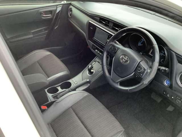 オーリス １．８　ハイブリッド（17枚目）