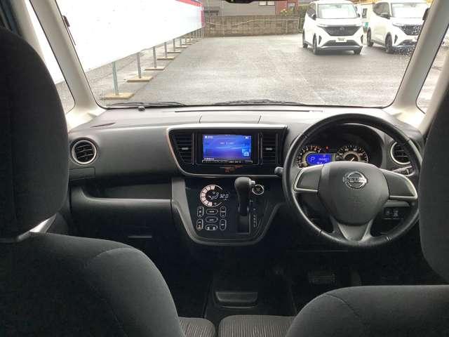 �t�����g�K���X���傫���A�^�]�Ȃ��猩�����E�͗ǍD�ł��B