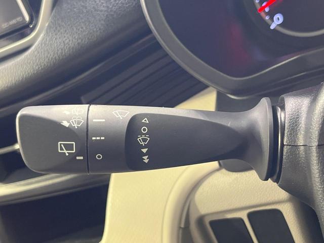L SAIII スマートアシスト 禁煙車 ETC 踏み間違い防止 オートマチックハイビーム ステアリングスイッチ アイボリーインテリア CDオーディオプレイヤー 盗難防止装置 プライバシーガラス アイドリングストップ(47枚目)