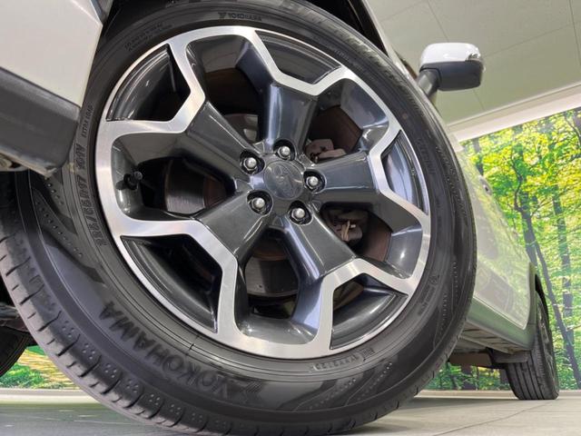 ＸＶ ２．０ｉ－Ｌ　アイサイト　４ＷＤ　衝突軽減装置　レーダークルーズ　ＳＤナビ　バックカメラ　Ｂｌｕｅｔｏｏｔｈ　フルセグ　禁煙車　パワーシート　シートヒーター　ＨＩＤヘッド　パドルシフト　オプション黒革シート　車線逸脱警報（13枚目）