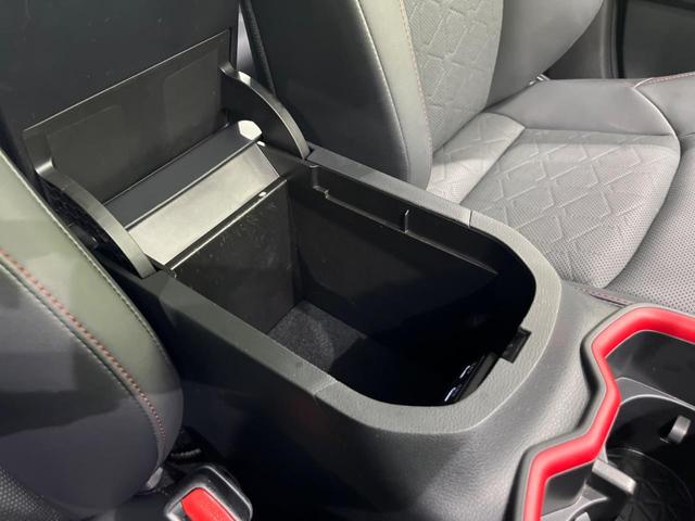ＲＡＶ４ アドベンチャー　オフロードパッケージＩＩ　衝突軽減装置　純正１０．５型ディスプレイ　レーダークルーズ　バックカメラ　ＥＴＣ　Ｂｌｕｅｔｏｏｔｈ　禁煙車　シートエアコン　パワーシート　合皮レザーシート　ＬＥＤヘッド＆フォグ　ルーフレール（37枚目）