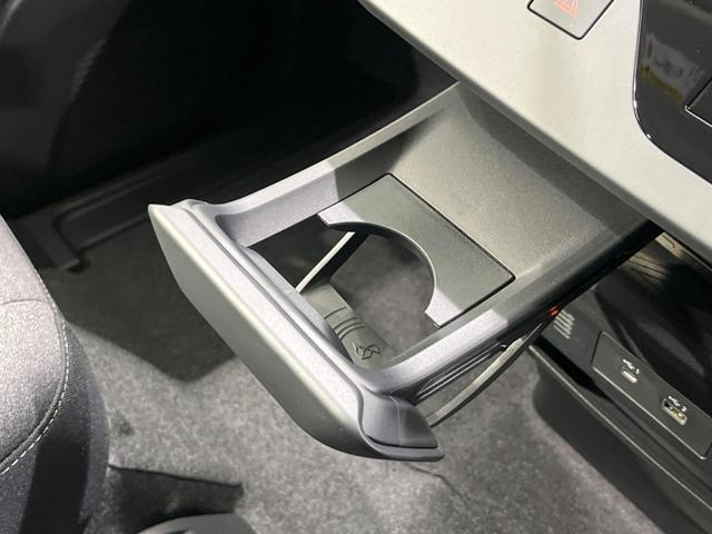 セレナ ｅ－パワー　ハイウェイスターＶ　登録済未使用車　両側電動ドア　全周囲カメラ　純正１２型ナビ　衝突軽減装置　プロパイロット　ドラレコ　コーナーセンサー　レーンキープ　ＬＥＤヘッド　ＥＴＣ　オートハイビーム　ブラインドスポットモニター（37枚目）